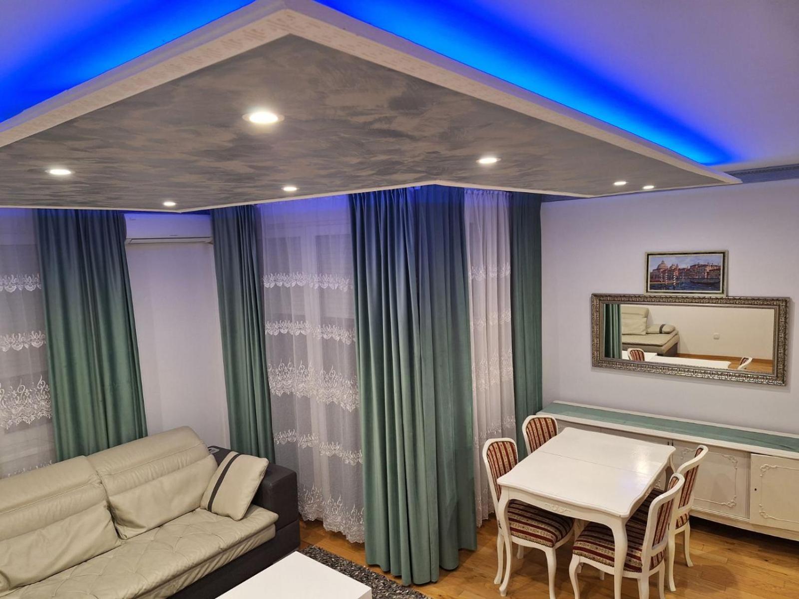 Elegantna Oaza Apartment บันยาลูกา ภายนอก รูปภาพ