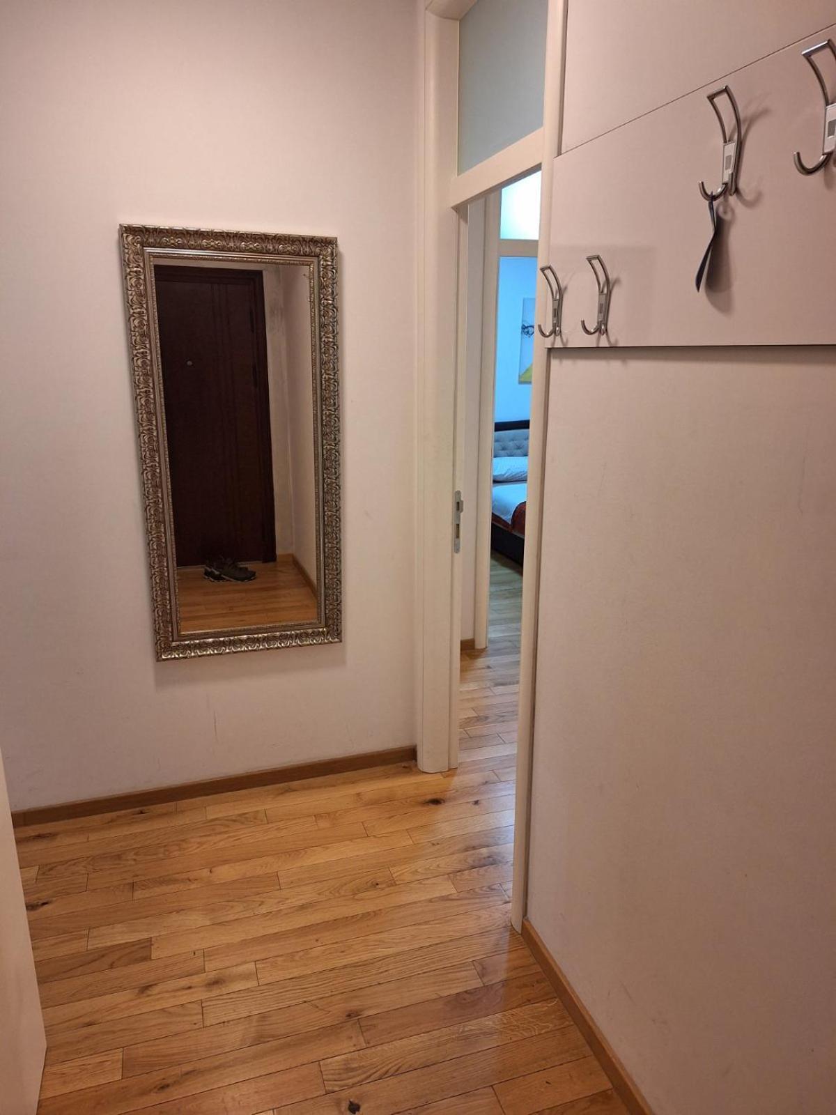Elegantna Oaza Apartment บันยาลูกา ภายนอก รูปภาพ