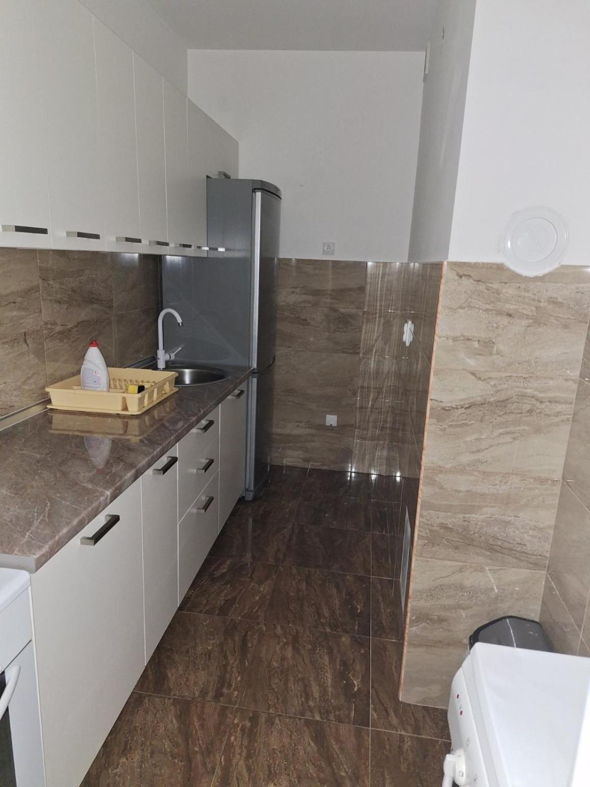 Elegantna Oaza Apartment บันยาลูกา ภายนอก รูปภาพ