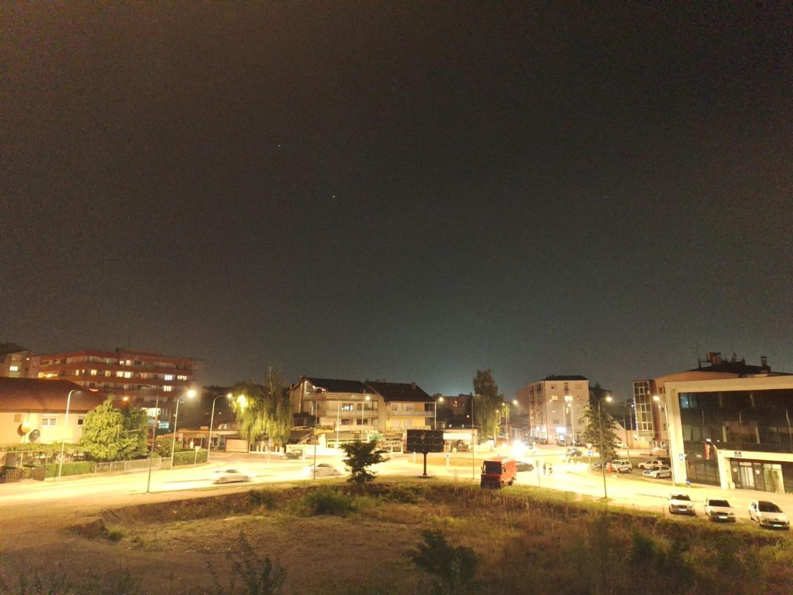 Elegantna Oaza Apartment บันยาลูกา ภายนอก รูปภาพ